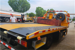 秀英附近拖车电话号码服务