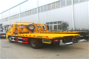 秀英附近拖车救援搭电